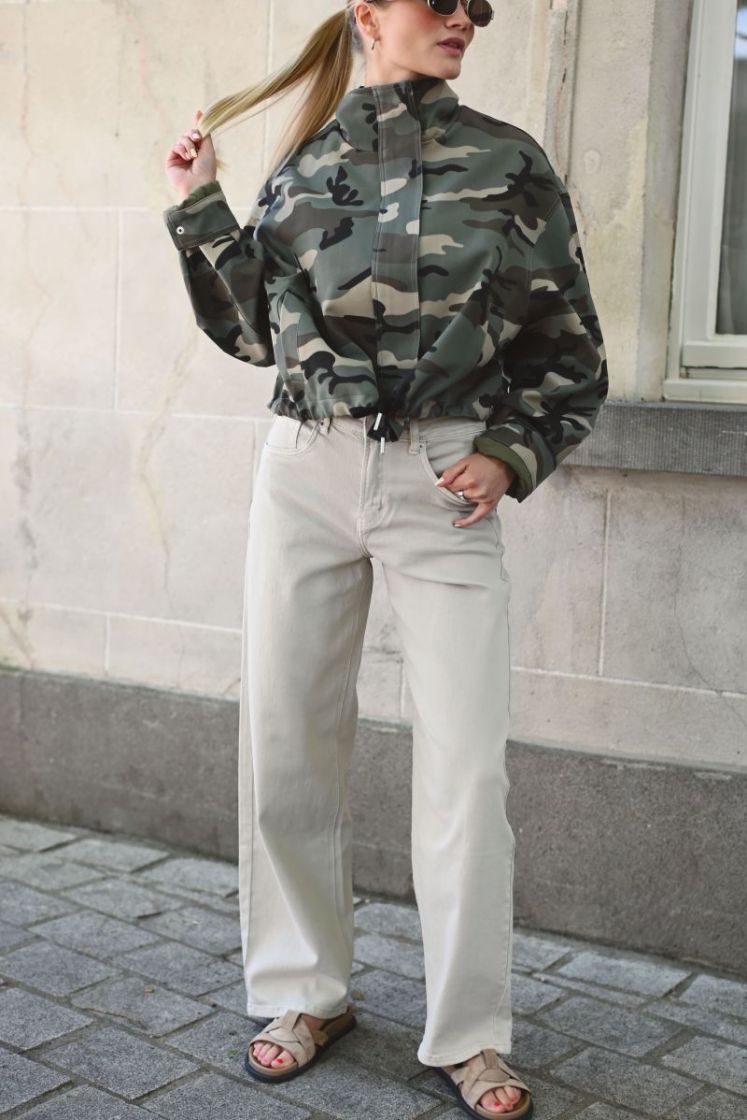  CAMOUFLAGE