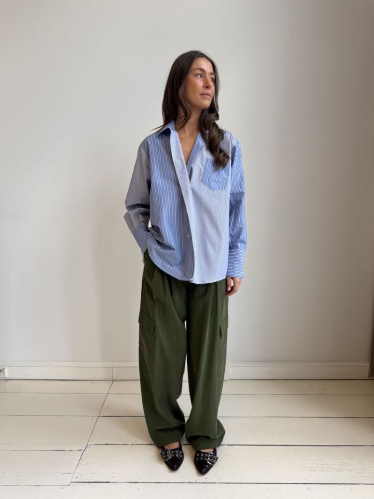  light blue stri
