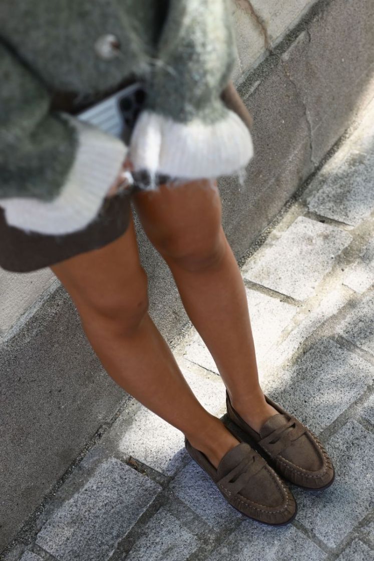  KHAKI
