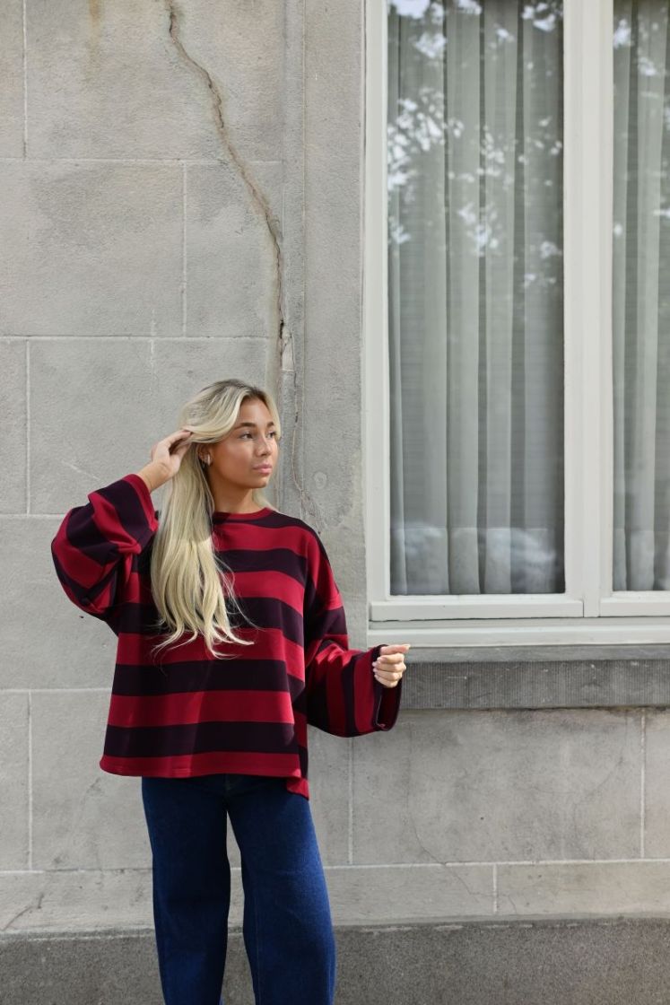 burgundy navy