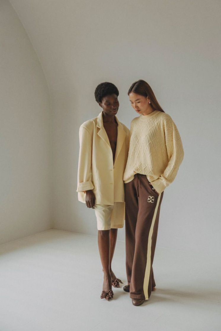  brown YELLOW
