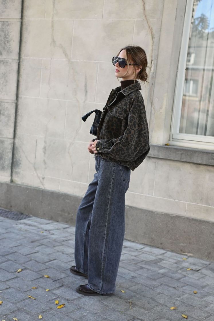 8260 BROWN LEOPARD
